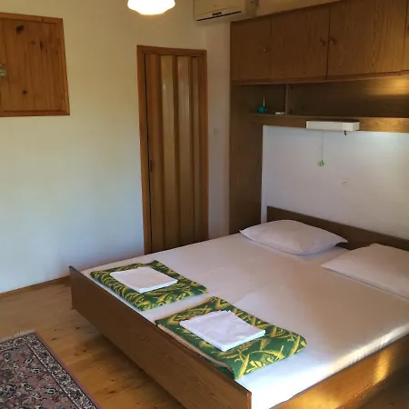 Seaside House - Gonar - Rab - 15090 Feriehus *